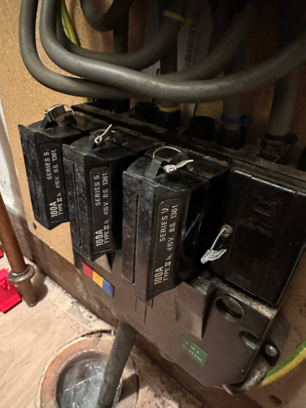 Three phase 100A